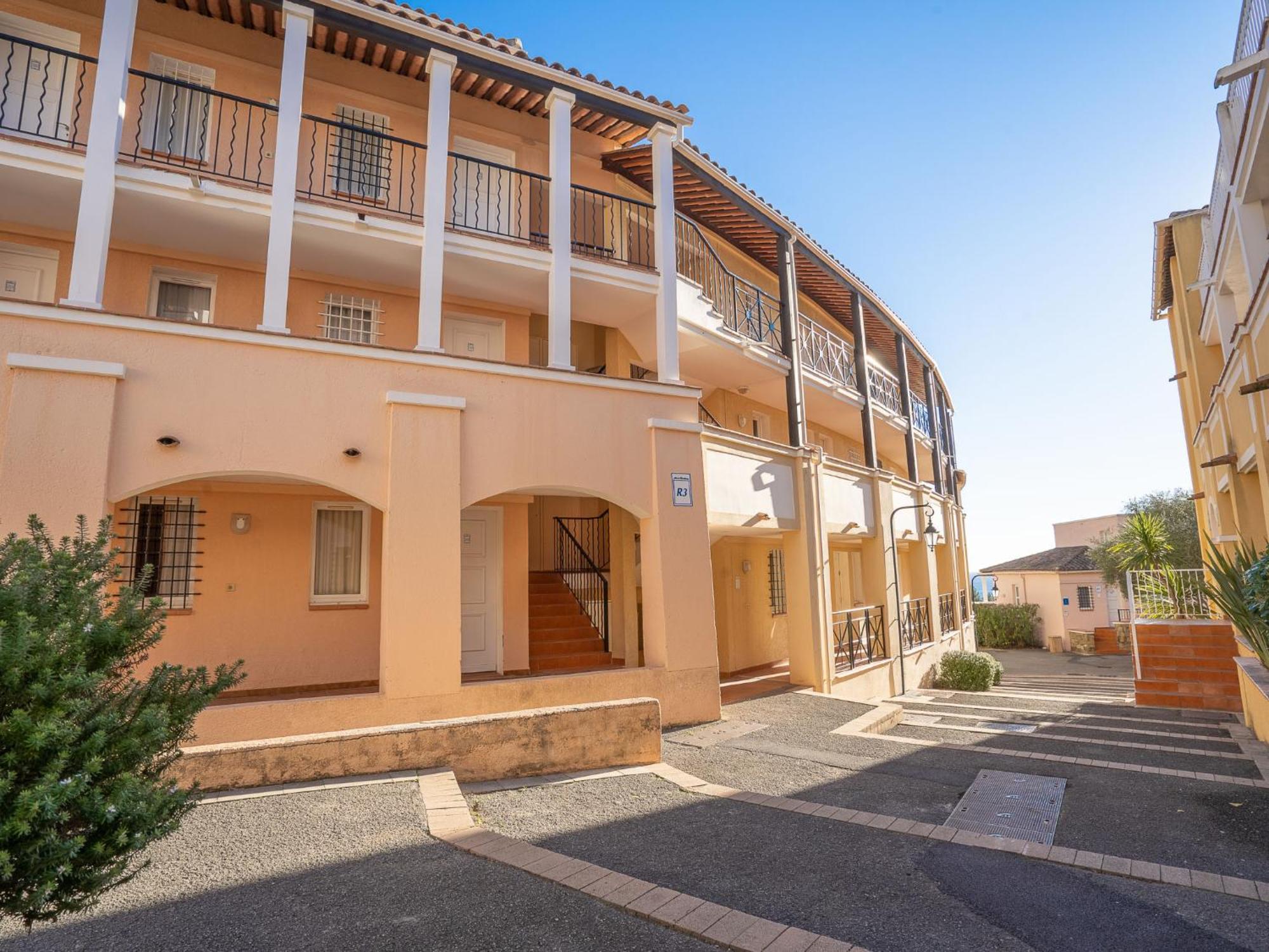 Apartment Village Cap Esterel - Le Village-81 By Interhome Saint-Raphaël Exterior foto