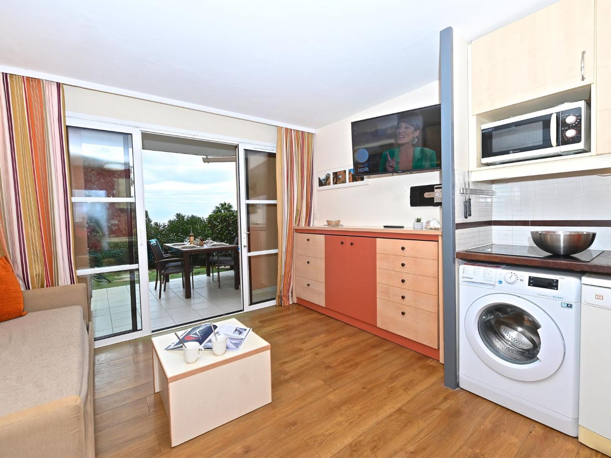 Apartment Village Cap Esterel - Le Village-81 By Interhome Saint-Raphaël Exterior foto